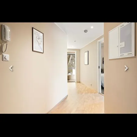 Bright & Spacious 3 Bedroom In Fyllingsdalen, Vestlundveien 24 F, West * ברגן