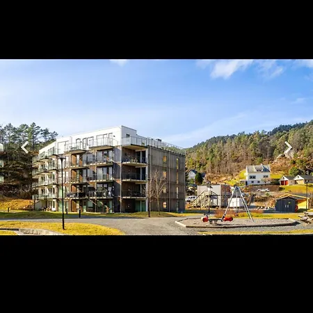 Bright & Spacious 3 Bedroom In Fyllingsdalen, Vestlundveien 24 F, West דירה ברגן