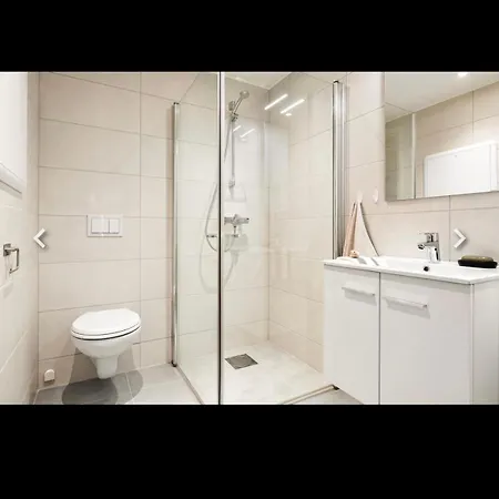 Bright & Spacious 3 Bedroom In Fyllingsdalen, Vestlundveien 24 F, West דירה ברגן